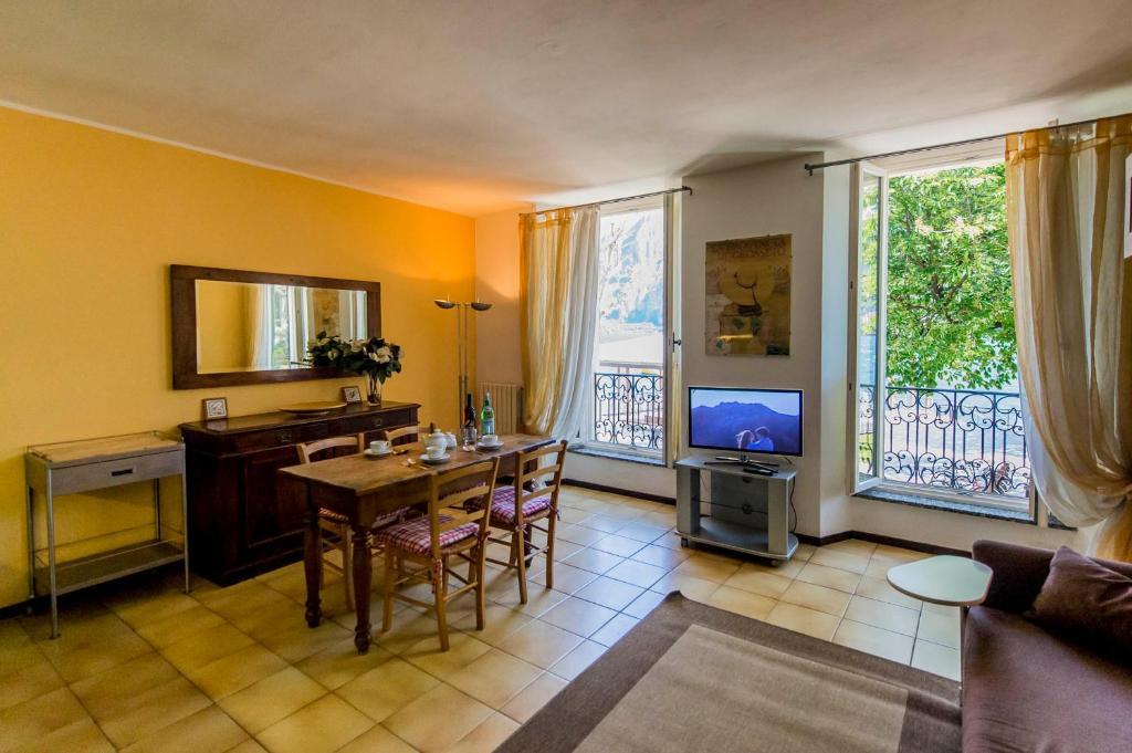 Appartement Le Residenze Del Conte Agudio à Malgrate Chambre photo